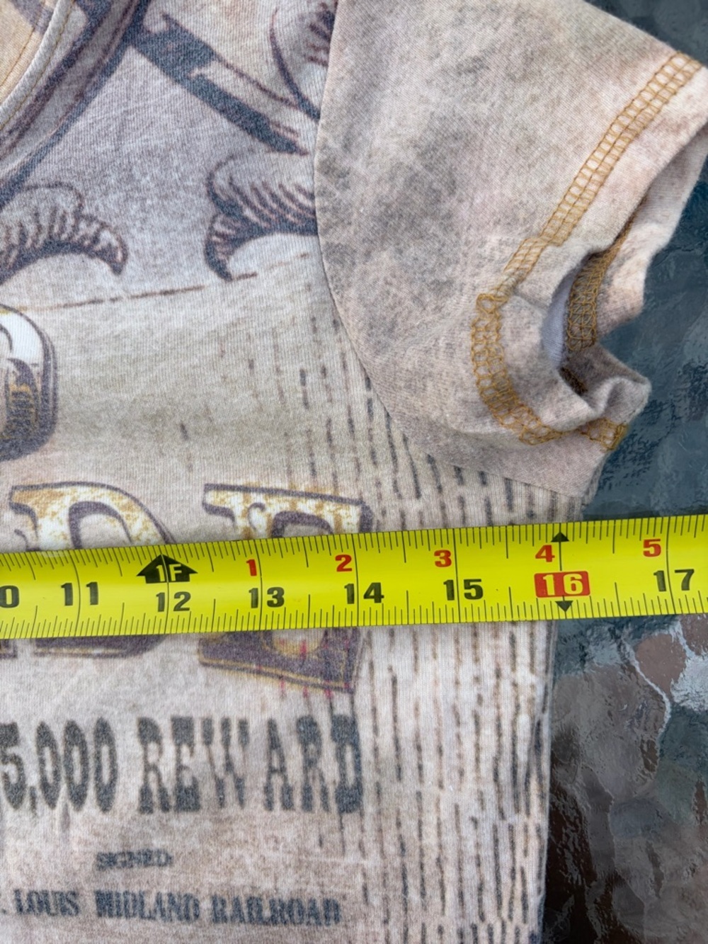 xcit u.s.a. Wild Ride western Floral Print Tee Taupe coastal cowgirl PM - Picture 7 of 12